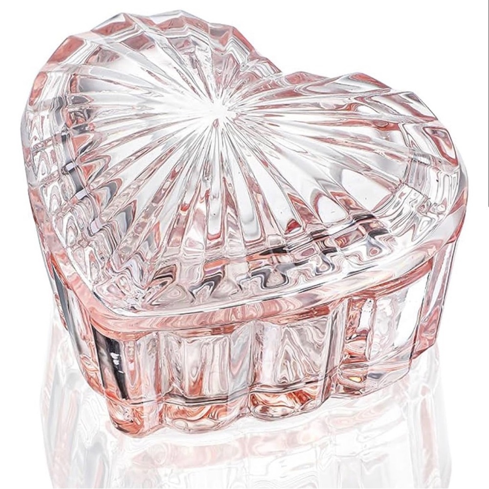 Heart-Shaped Glass Trinket Box‎